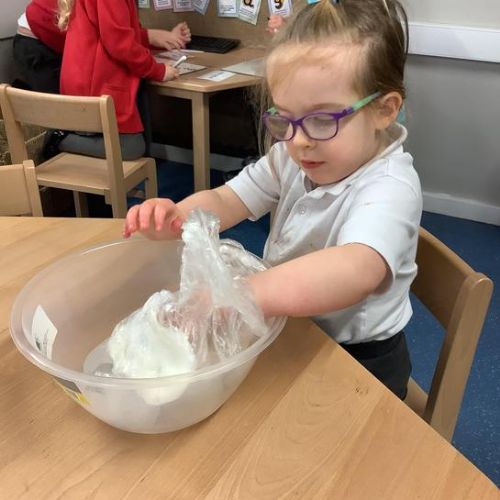 We explored our topic of arctic animals and learnt they had a layer of blubber to keep them warm.